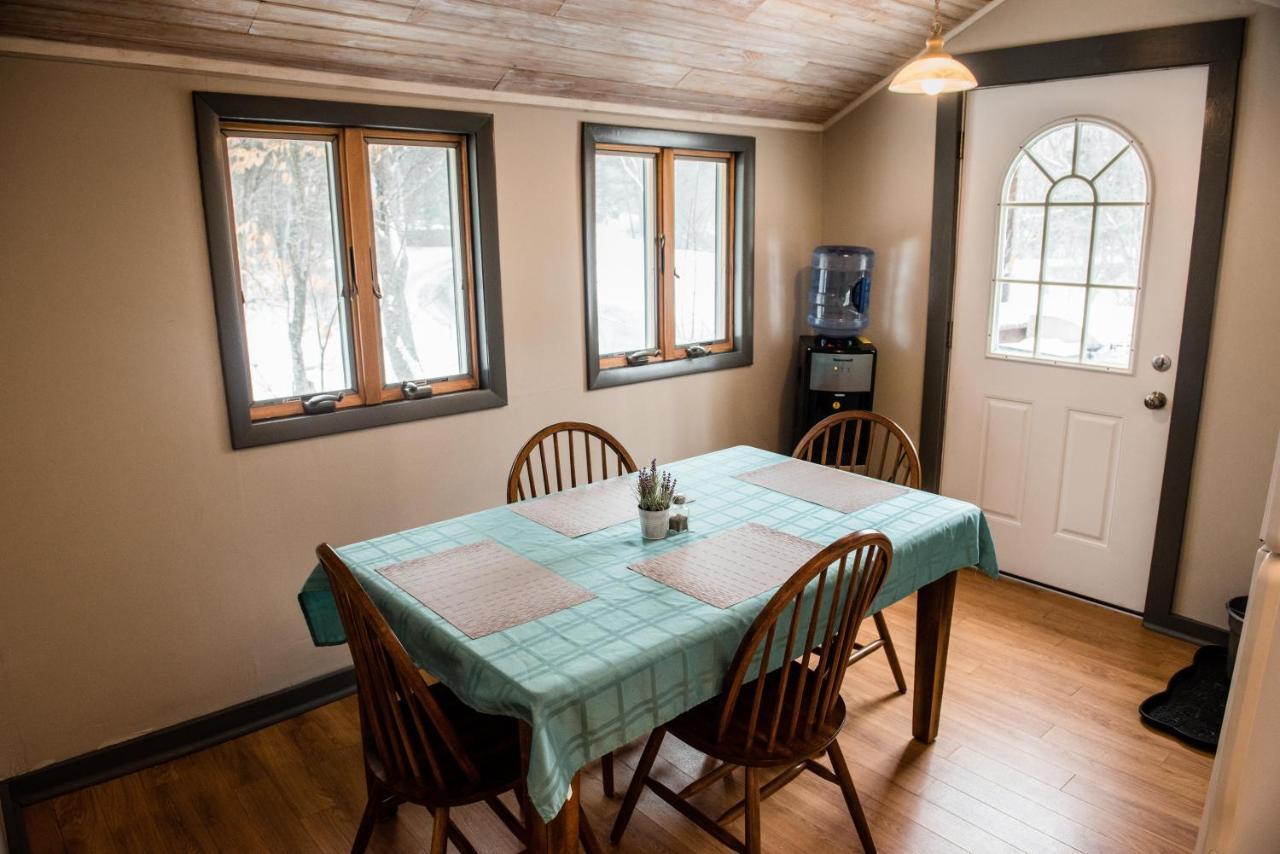 Brook Road Cabin Goshen Екстер'єр фото