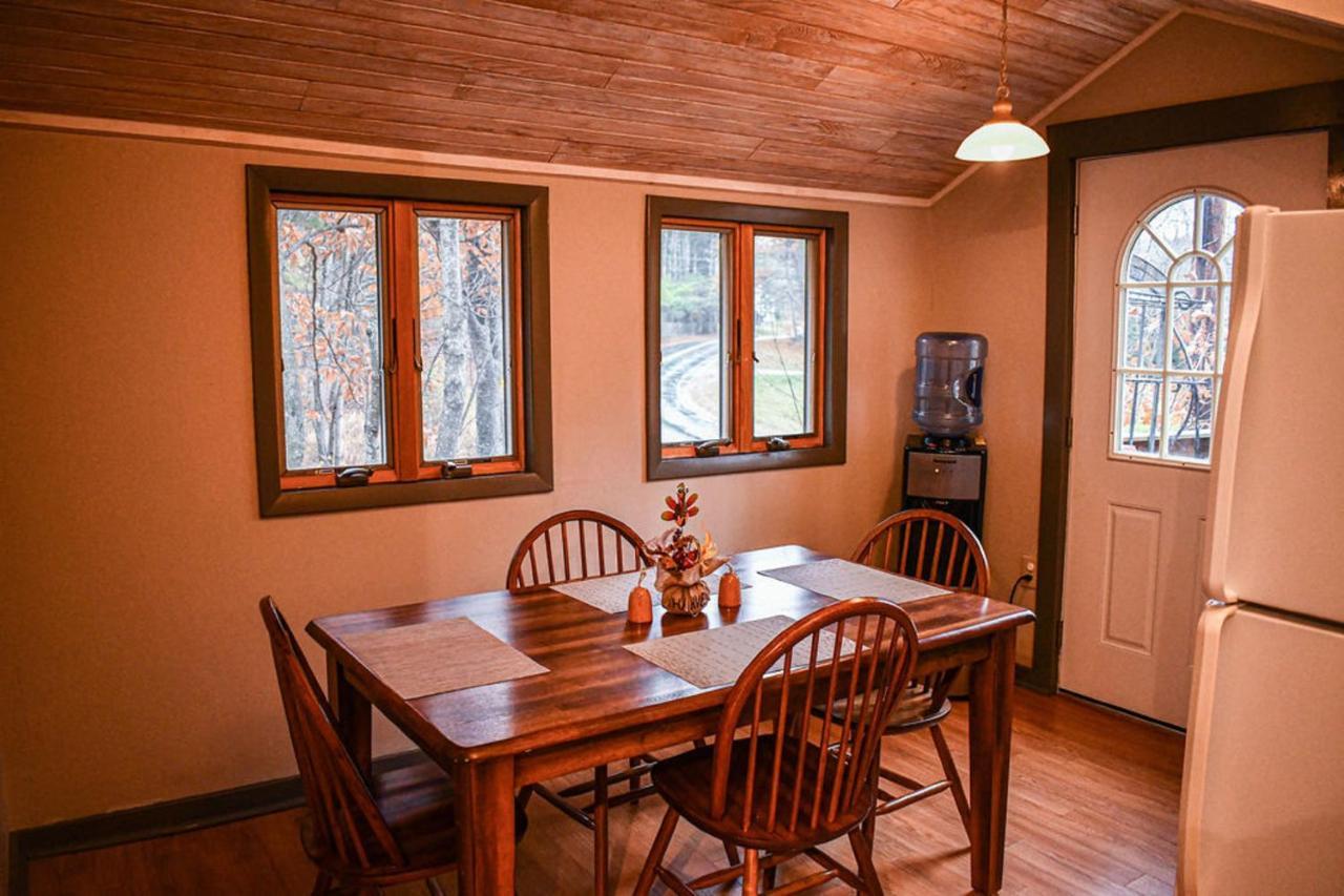 Brook Road Cabin Goshen Екстер'єр фото